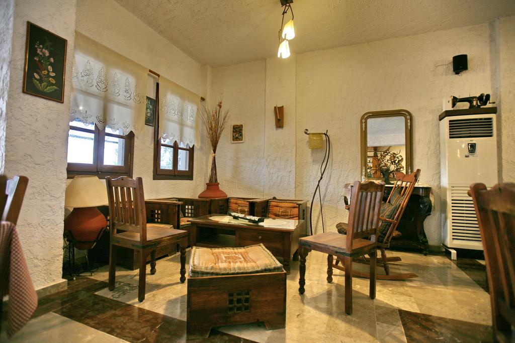 Hotel Pela Скала Калонис Екстериор снимка